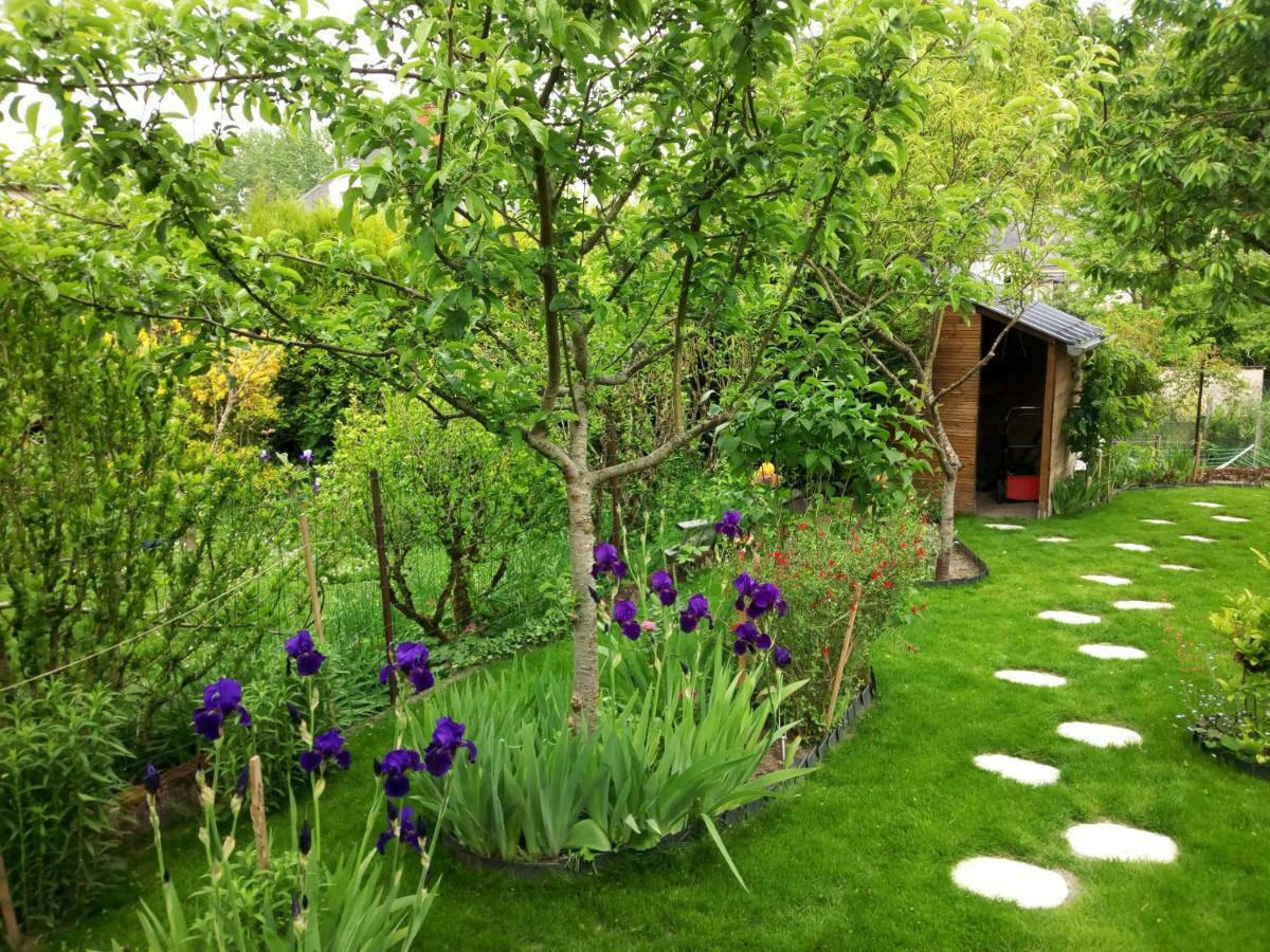 Le Petit Jardin Yoyo 호텔 Monts 외부 사진